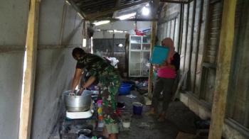  Perebusan Gethuk Singkong Oleh Satgas TMMD 110 Bojonegoro